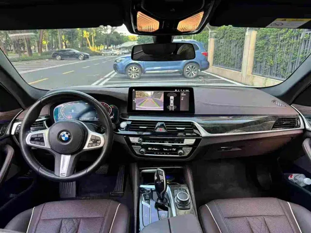 BMW 5 Series — Фото автомобиля 7