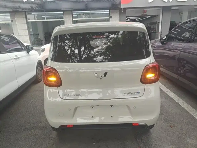 Wuling Hongguang Mini EV — Фото автомобиля 5
