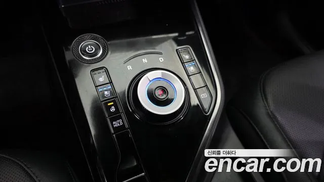 Kia Niro — Фото автомобиля 9