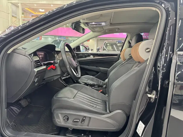 Volkswagen Passat — Фото автомобиля 17