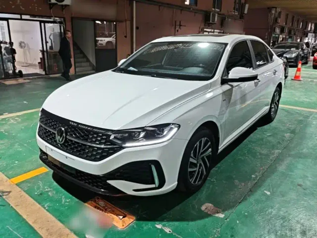 Фотография автомобиля — Volkswagen Lavida