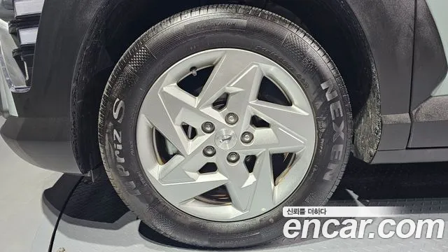 Hyundai Kona SX2 — Фото автомобиля 5