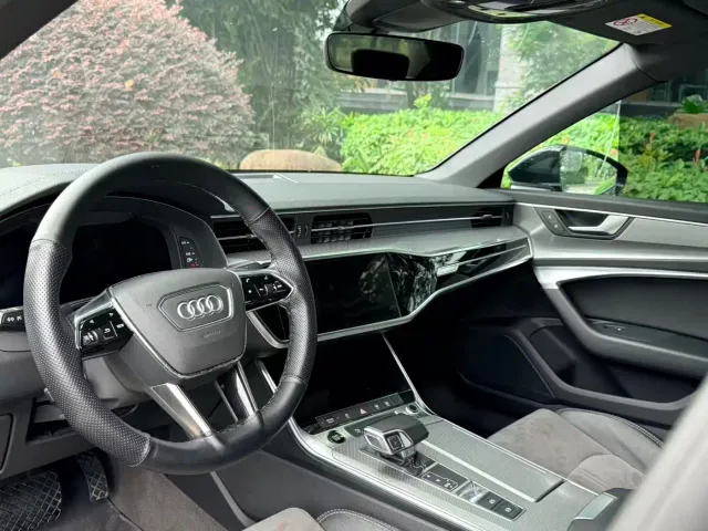 Audi A6L — Фото автомобиля 7