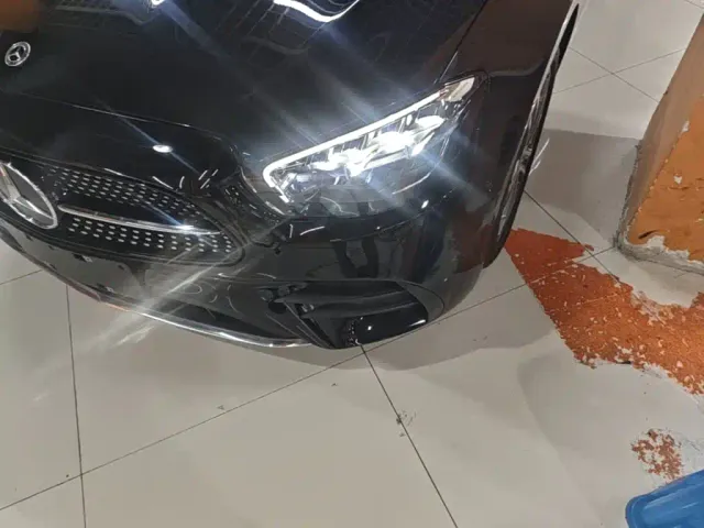 Mercedes-Benz E-Class — Фото автомобиля 23