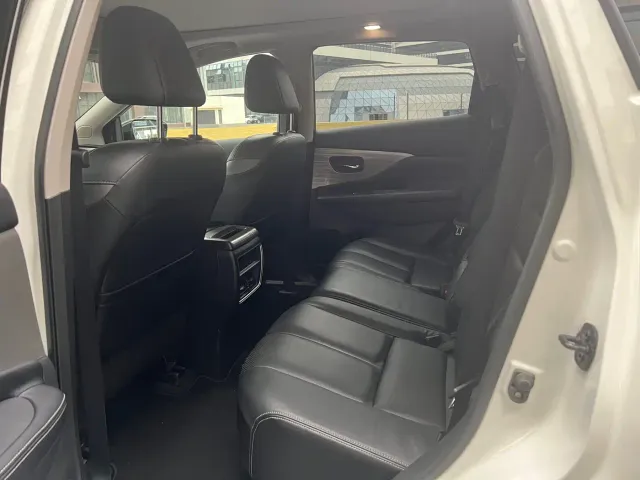 Nissan Murano — Фото автомобиля 9
