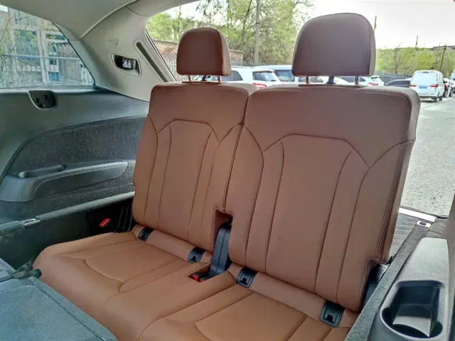 Audi Q7 — Фото автомобиля 20