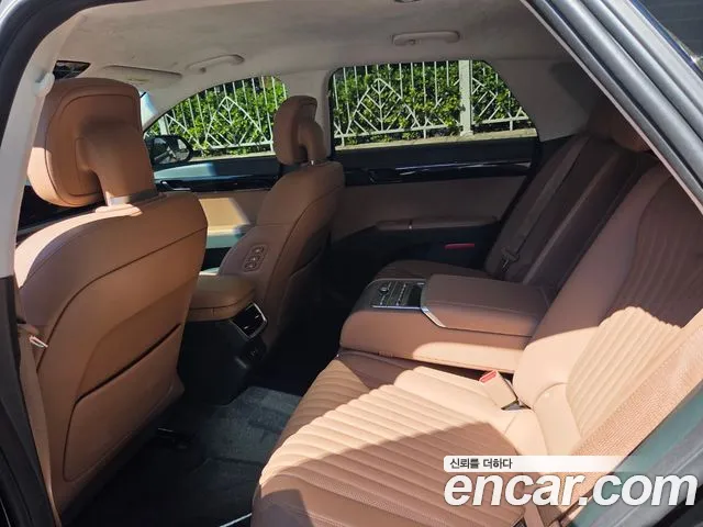 Hyundai Grandeur Grandeur (GN7) 2.5 Бензин 2WD — Фото автомобиля 8
