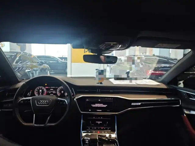 Audi A7L — Фото автомобиля 9