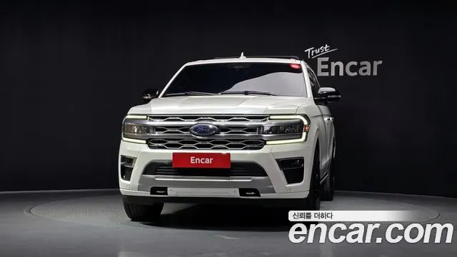 Ford Expedition — Фото автомобиля 3