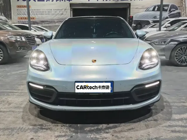 Porsche Panamera — Фото автомобиля 3