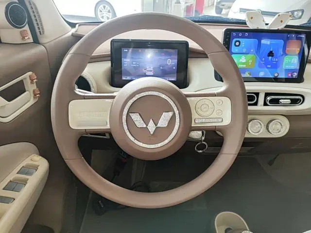 Wuling Hongguang Mini EV — Фото автомобиля 10