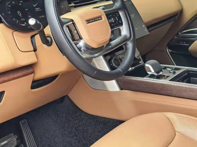 Land Rover Range Rover — Фото автомобиля 11