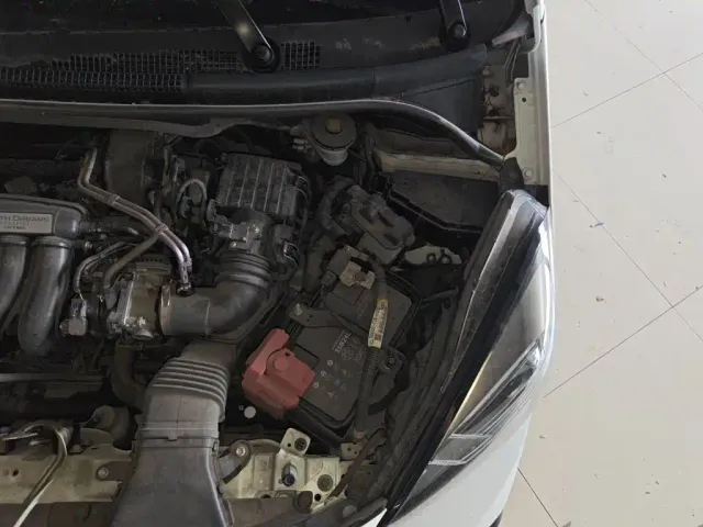 Honda Fit — Фото автомобиля 21