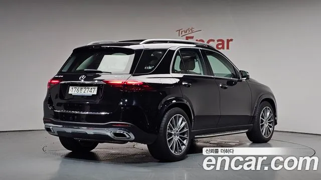 Mercedes-Benz GLE-Class — Фото автомобиля 2