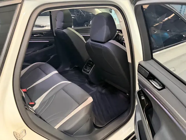 Volkswagen ID.7 Vizzion — Фото автомобиля 10