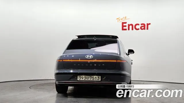Hyundai Grandeur — Фото автомобиля 4