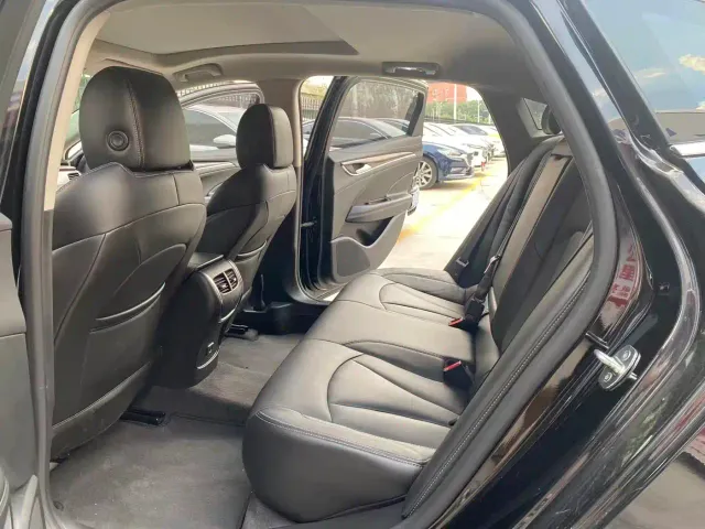 Buick LaCrosse — Фото автомобиля 11