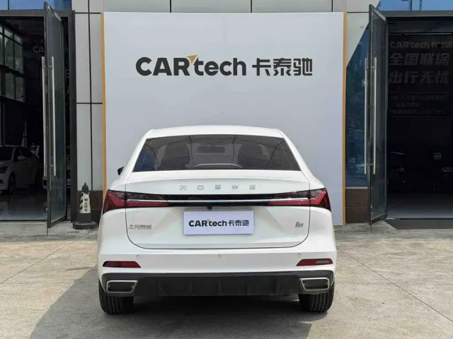 Roewe i5 — Фото автомобиля 14