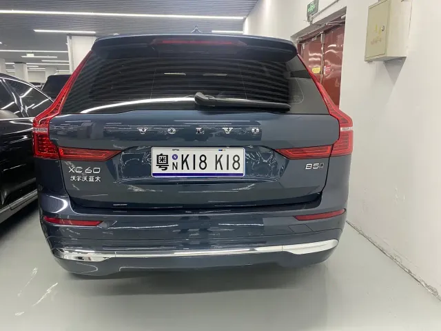 Volvo XC60 — Фото автомобиля 16