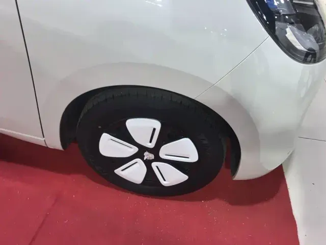 Wuling Hongguang Mini EV — Фото автомобиля 6