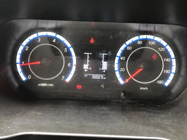 Changan Ruixing M80 — Фото автомобиля 19