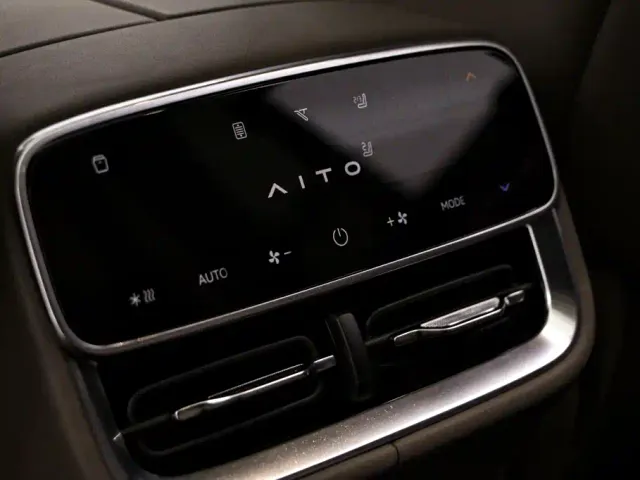 Aito M7 — Фото автомобиля 19