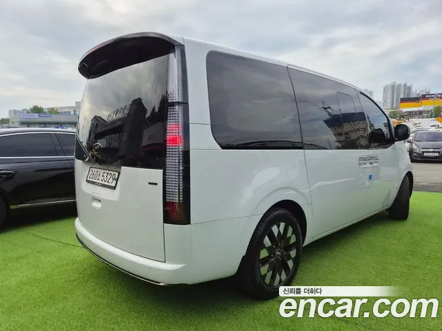 Hyundai Staria — Фото автомобиля 3