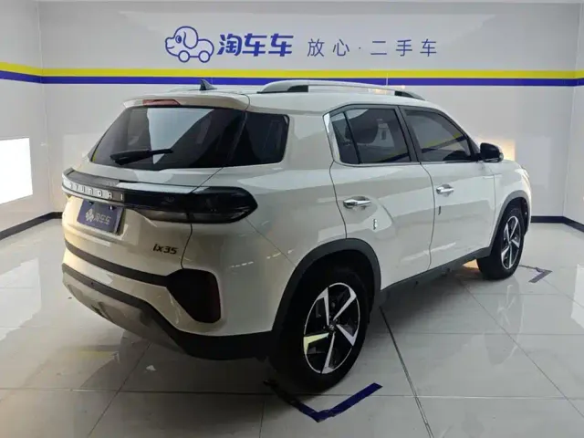 Hyundai ix35 — Фото автомобиля 3