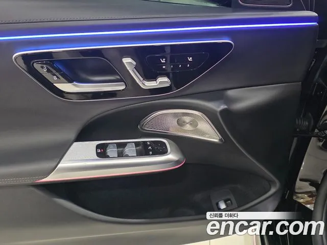 Mercedes-Benz E-Class E-класс W214 E300 4MATIC Exclusive — Фото автомобиля 15