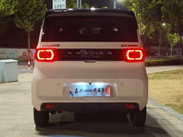 Wuling Hongguang Mini EV — Фото автомобиля 5