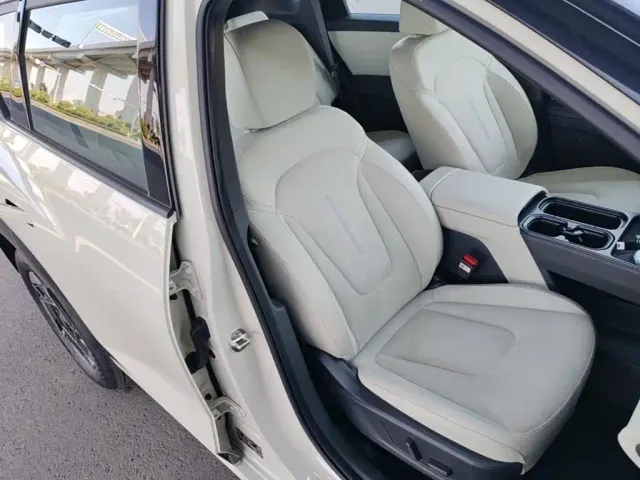 Hyundai ELEXIO — Фото автомобиля 24
