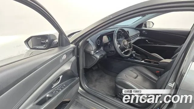 Hyundai Avante CN7 — Фото автомобиля 15