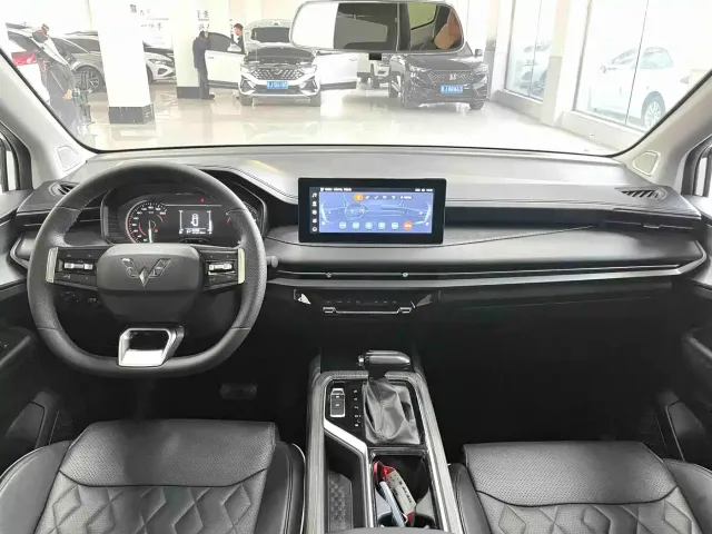 Wuling Jiachen — Фото автомобиля 9