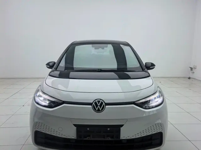 Volkswagen ID.3 — Фото автомобиля 2