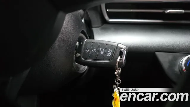 Hyundai Avante CN7 — Фото автомобиля 30