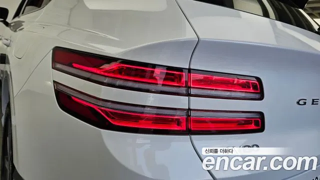 Genesis GV80 — Фото автомобиля 8