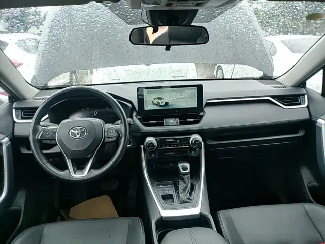 Toyota Wildlander — Фото автомобиля 9