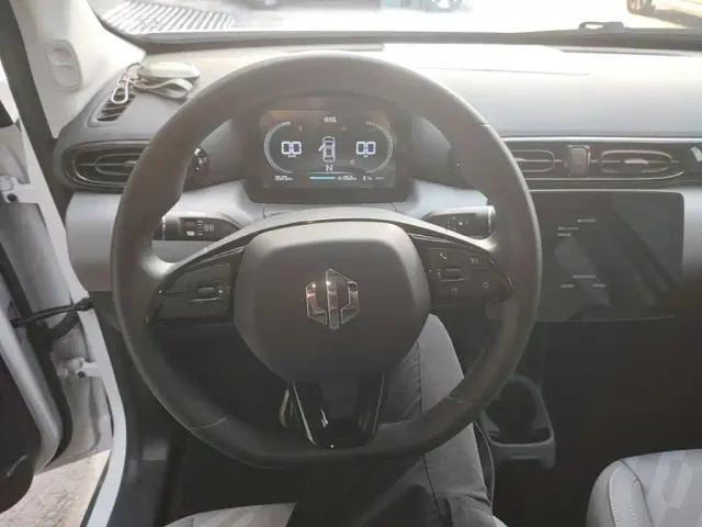 Leapmotor T03 — Фото автомобиля 10