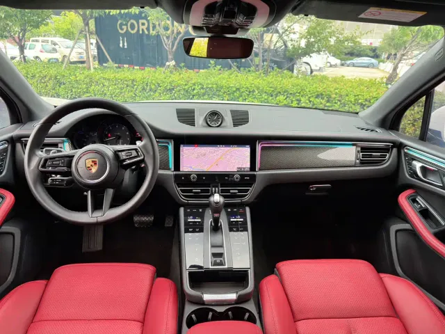 Porsche Macan — Фото автомобиля 5