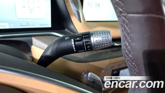 Genesis G90 Бензин 3.5 турбо AWD — Фото автомобиля 16