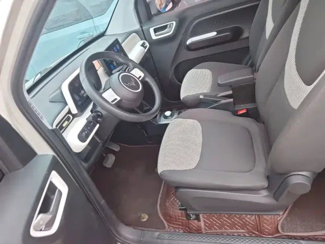 Wuling Hongguang Mini EV — Фото автомобиля 14