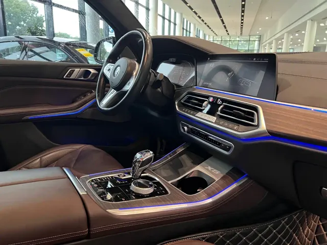 BMW X5 — Фото автомобиля 10