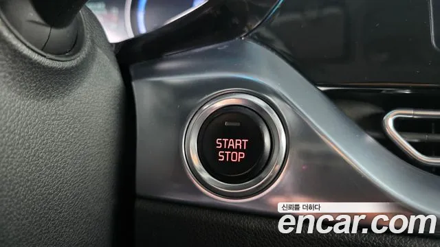 Kia Niro — Фото автомобиля 20