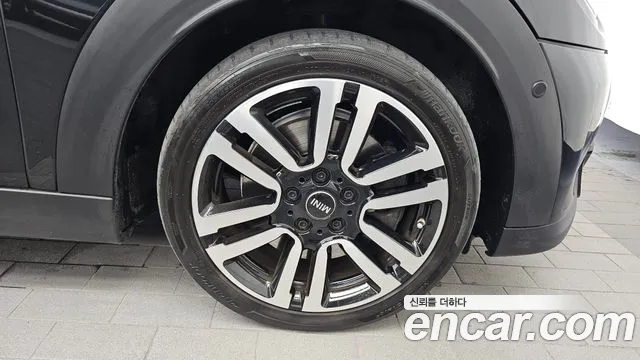 Mini Cooper — Фото автомобиля 16