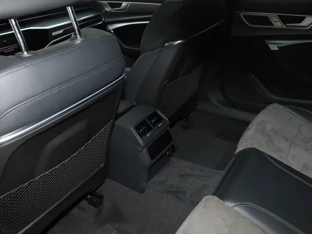 Audi A6L — Фото автомобиля 12