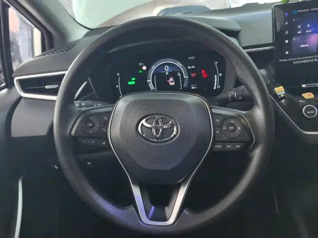 Toyota Corolla — Фото автомобиля 15