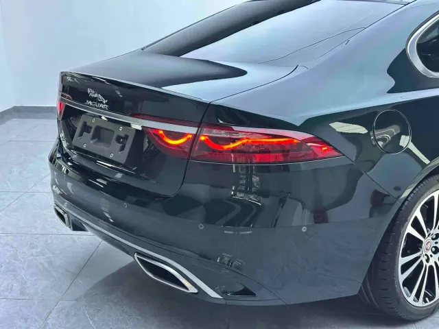 Jaguar XFL — Фото автомобиля 17