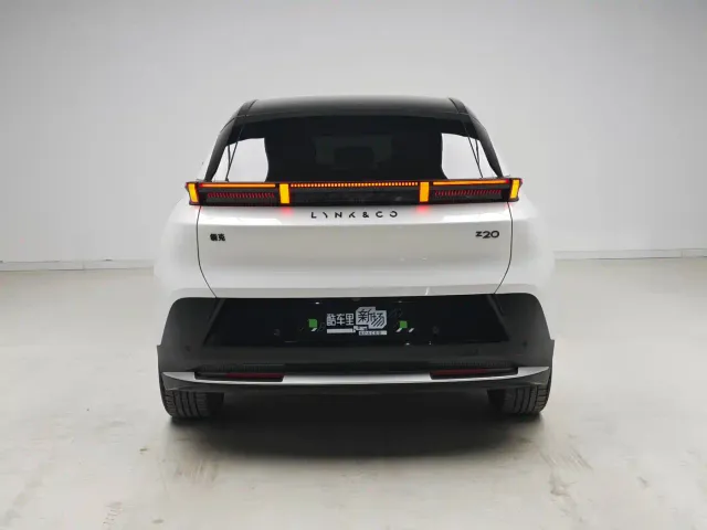 Lynk & Co Z20 — Фото автомобиля 5