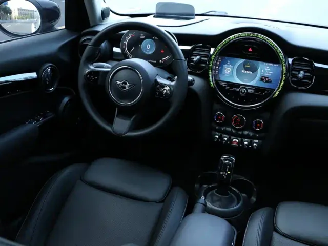 MINI Hatch — Фото автомобиля 17