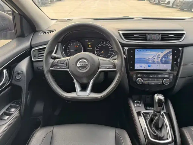 Nissan Qashqai — Фото автомобиля 10